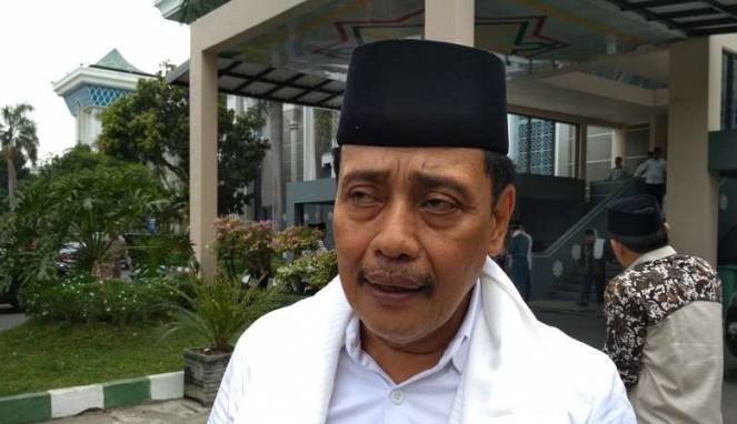 Ketua nu jatim hasan mutawakkil alallah di masjid-al akbar surabaya Ketua nu jatim hasan mutawakkil alallah di masjid-al akbar surabaya