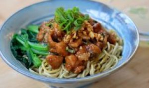 Attachment for Rasakan Kemewahan dengan Harga Terjangkau: Resep Mie Ayam Abang-Abang yang Sangat Menggoda!